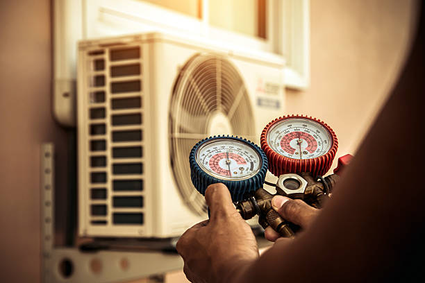 Professional Hvac technician working in Providence, UT